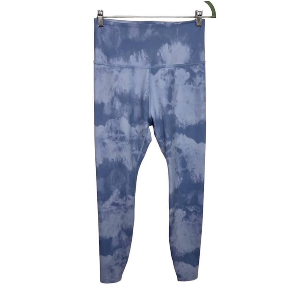 Beyond Yoga Olympus‎ High-waist Tie-dye Cloud
Light Blue Leggings Large